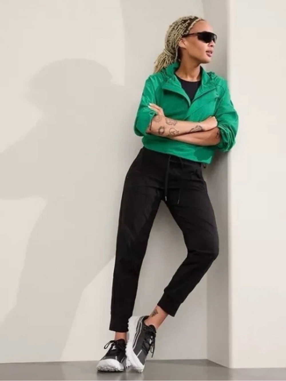 NWT Athleta Trekkie North Mid Rise Legacy Black Joggers